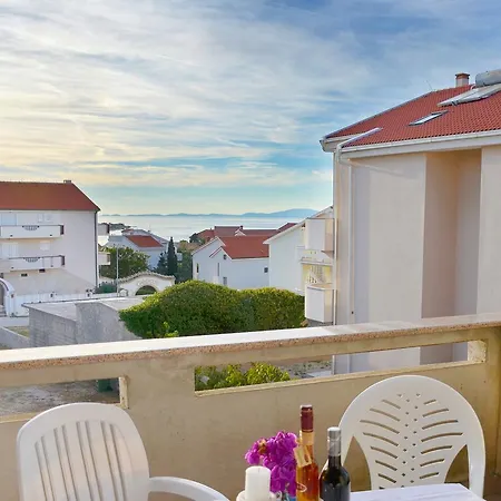 Apartments Summersong Novalja Exterior photo