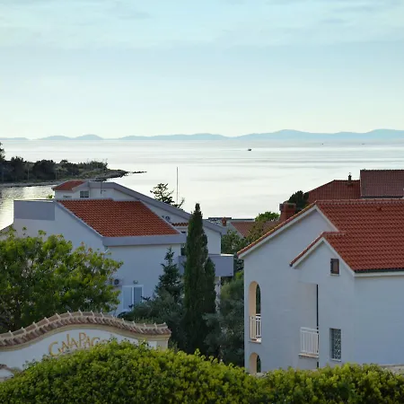 Apartments Summersong Novalja Exterior photo